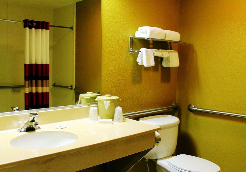 Red Roof Inn Atlanta Southeast Стокбридж Экстерьер фото