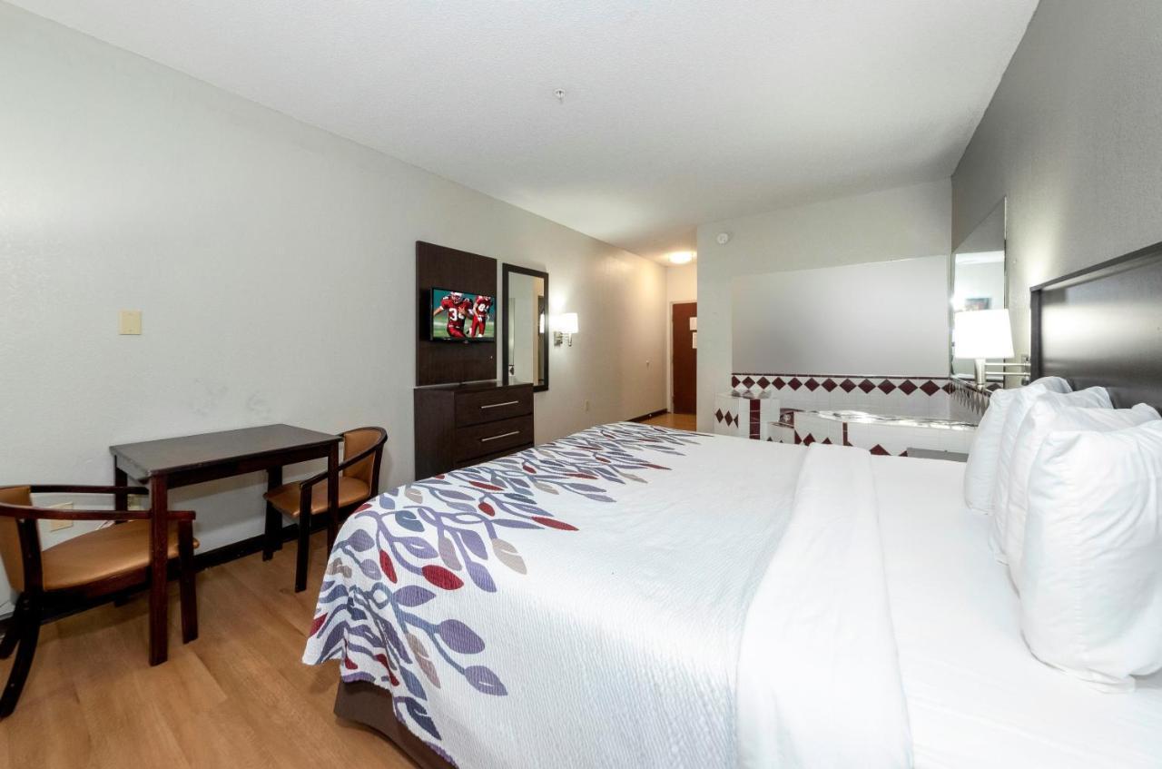 Red Roof Inn Atlanta Southeast Стокбридж Экстерьер фото