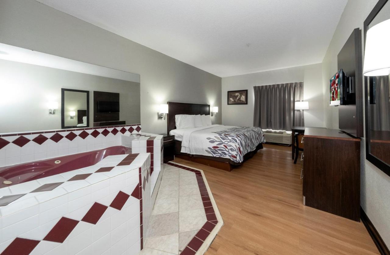 Red Roof Inn Atlanta Southeast Стокбридж Экстерьер фото